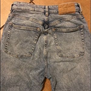 H&M blue high ankle mom jeans